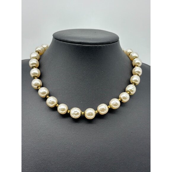 Vintage Miriam Haskell Baroque-Style Faux Pearl Choker-Necklace, Cluster Clasp - Picture 3 of 13